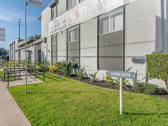 5th image of 5911-5917 Reseda Blvd #22