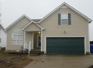 622 S Cavalcade Cir, Oak Grove, KY 42262