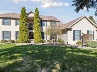 53593 Pheasant Ridge Dr, Bristol, IN 46507