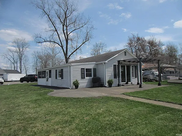 3623 W Circle Dr #57, Columbia City, IN 46725