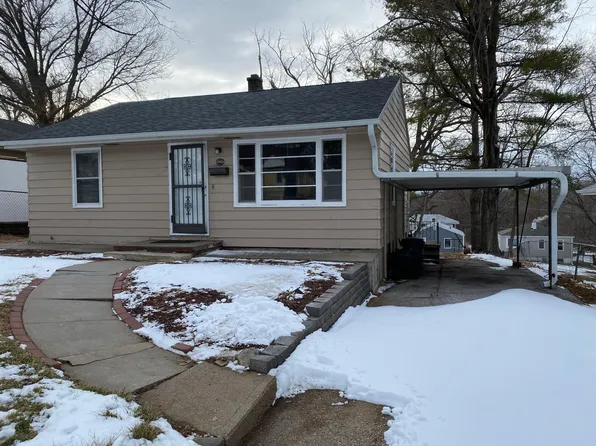 3941 Himebaugh Ave, Omaha, NE 68111