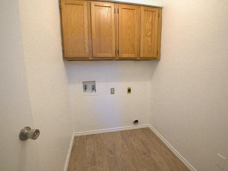 3634 Dexter Ave — Photo 24