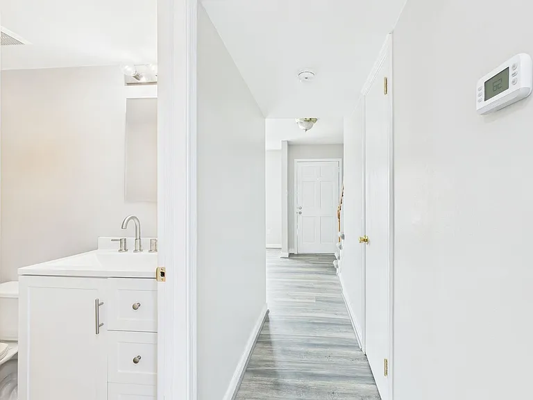 2222 Brightmoor Ct — Photo 7