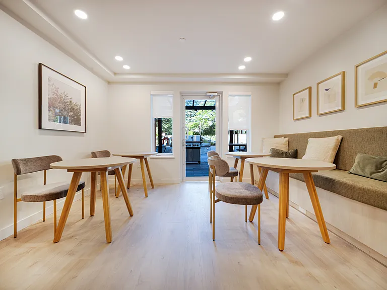 633 Gardena Dr — Photo 14