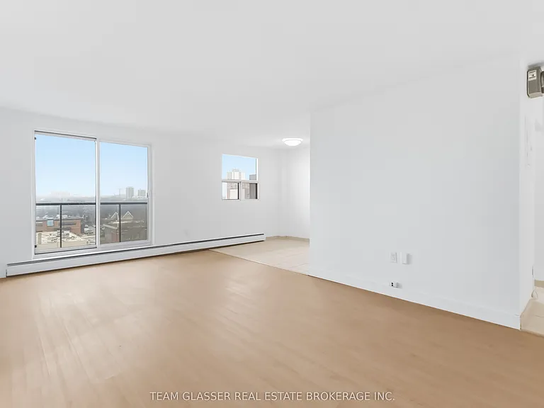 498 Queens Ave #802 — Photo 5