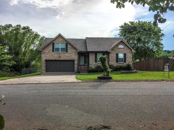 131 Cimmaron Dr, Millersville, TN 37072
