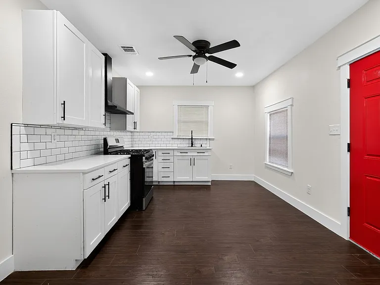 427 Floyd Ave — Photo 25