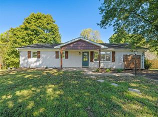 367 Meadowlark Dr, Morgantown, KY 42261