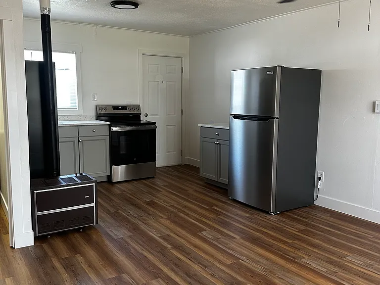 211 Washington St #7 — Photo 2