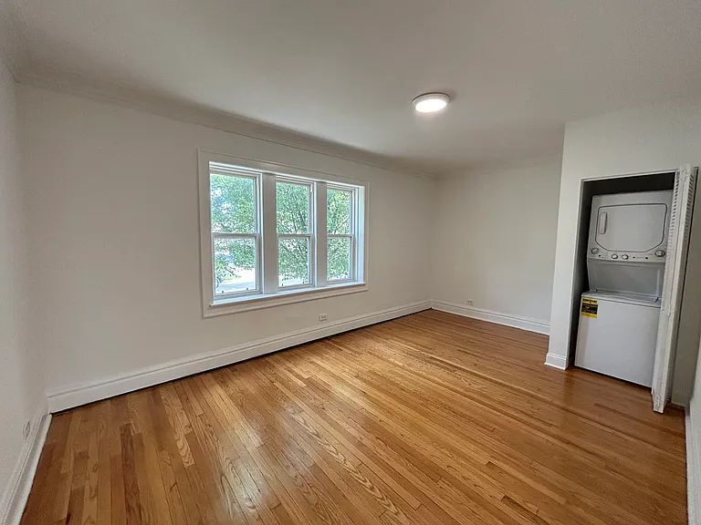 3018 N Karlov Ave #1 — Photo 5