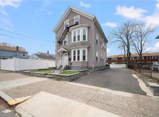 21 Brewster St, Pawtucket, RI 02860