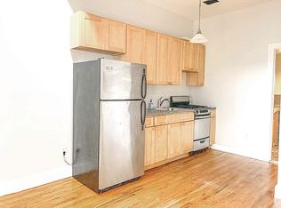 152 Grove St #2D, Brooklyn, NY 11221