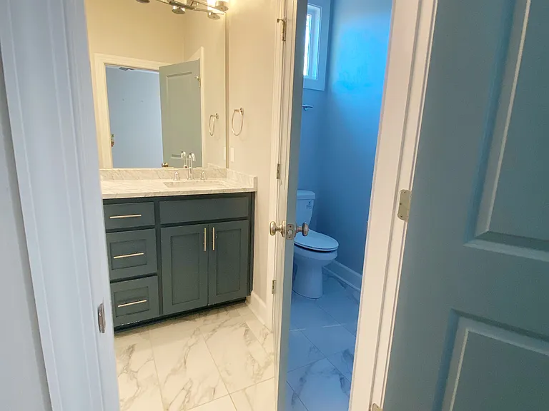 1436 N Adams St — Photo 11