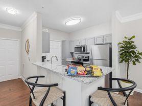 Glen Oaks East Apartments