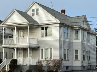 906 Burrstone Rd, Utica, NY 13502