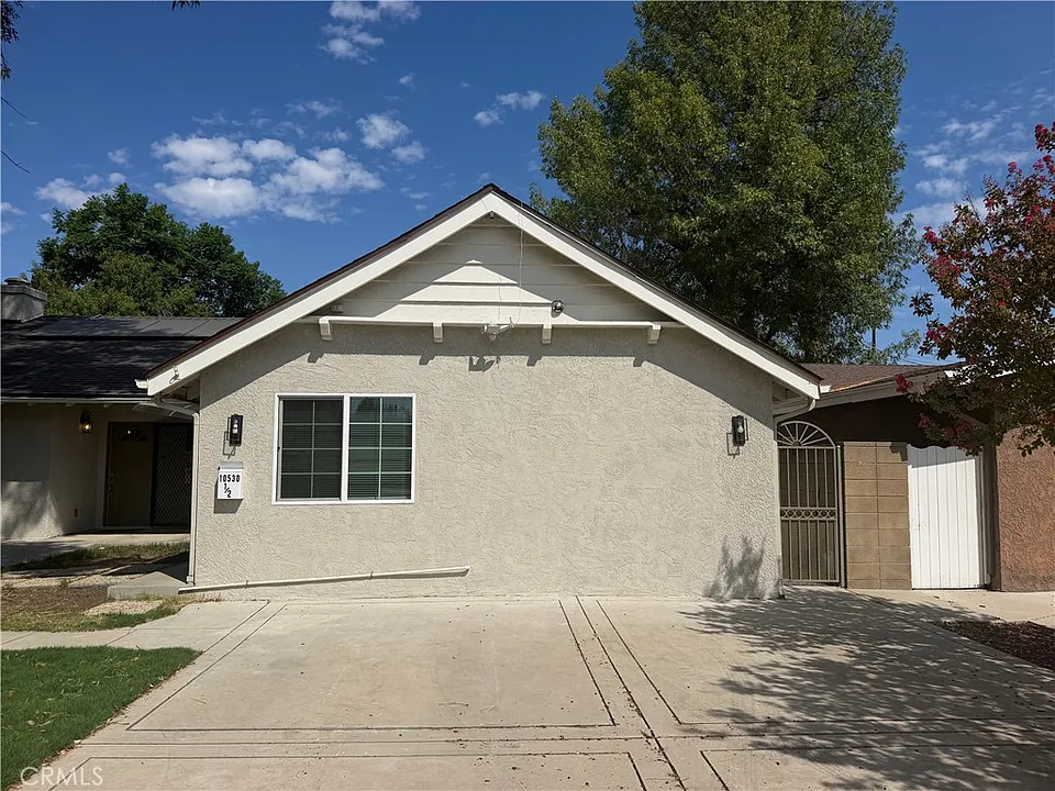 10530 Rubio Ave #1/2