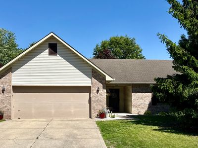 1059 Lake Dr E, Brownsburg, IN, 46112