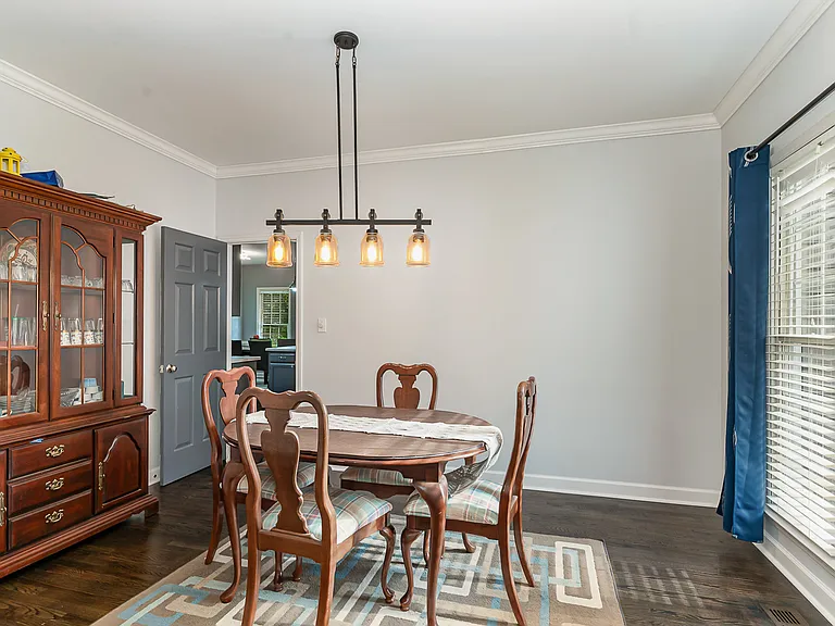 203 Brook Creek Dr — Photo 15
