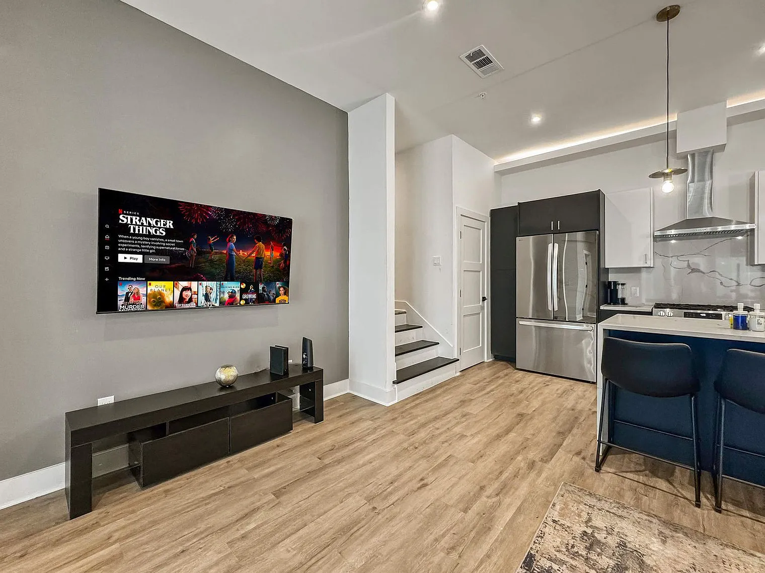 3 bed, 2.0 bath, $5,133 — Photo 4