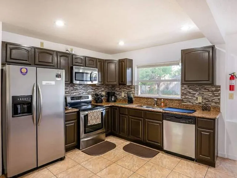 2721 Raeford Rd #1 — Photo 4