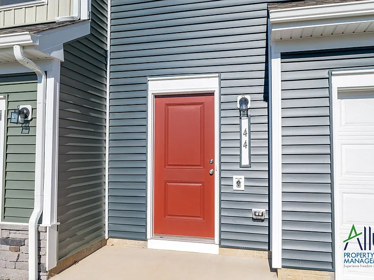44 Sophie Kathryn Dr #1 — Photo 3