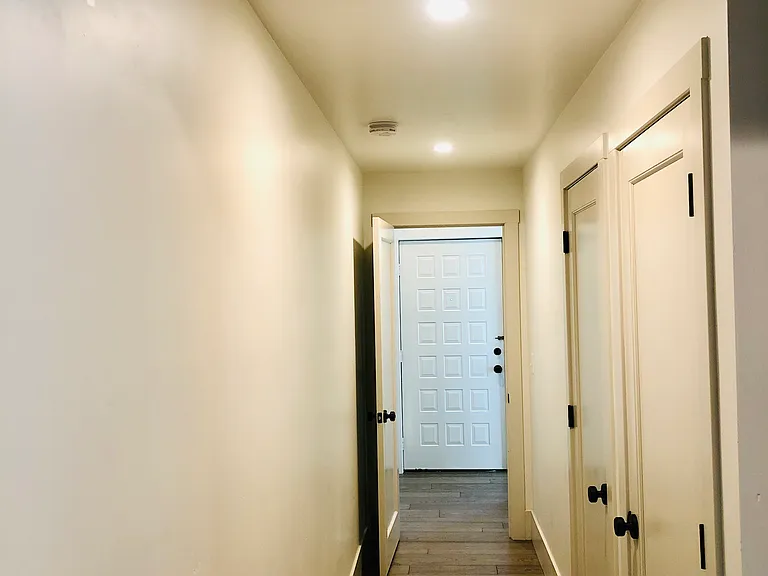 2109 J St #201 — Photo 14