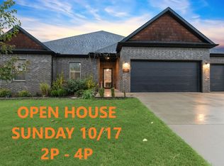 2300 SW Worthington Ave, BENTONVILLE, AR 72712