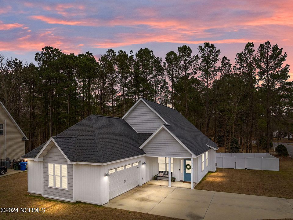 1st image of 2219 Franklin Drive