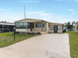 7099 SE Bluebird Cir, Hobe Sound, FL 33455