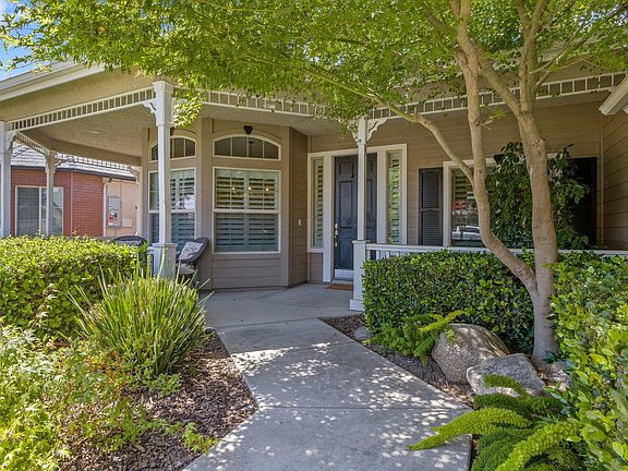 4th image of 213 N Denton Court