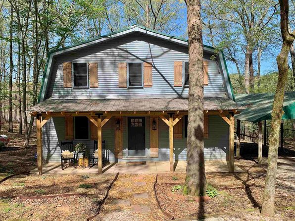 1033 Crestwood Dr, Saulsbury, TN 38067