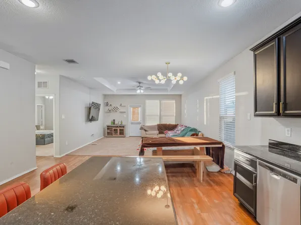 8101 Kurgan Trl, Fort Worth, TX 76131