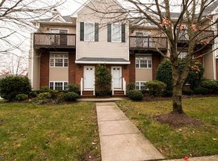 1 Castle Dr #1, Berkeley Heights, NJ 07922