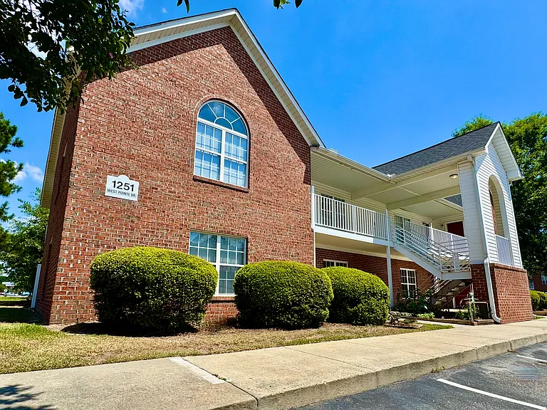 Stanton Pointe — Photo 1
