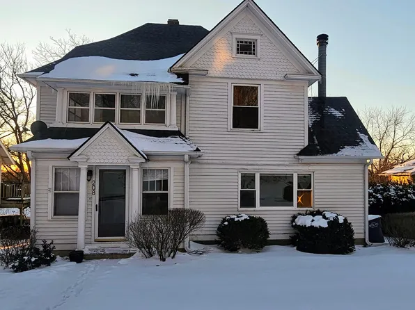 208 S Main St, Oakland, IA 51560