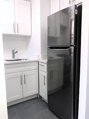 Rented by Dynamik Realty | media 11