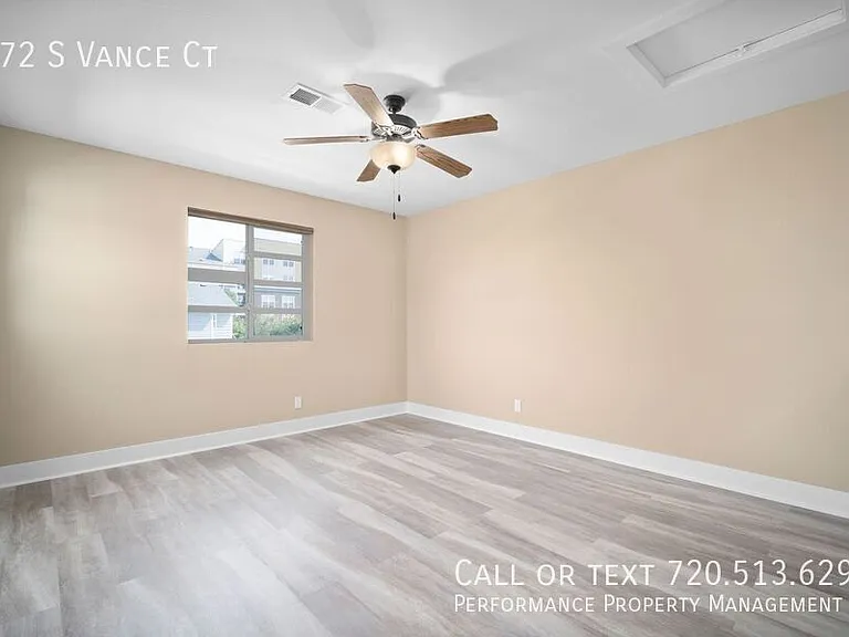 572 S Vance Ct — Photo 17