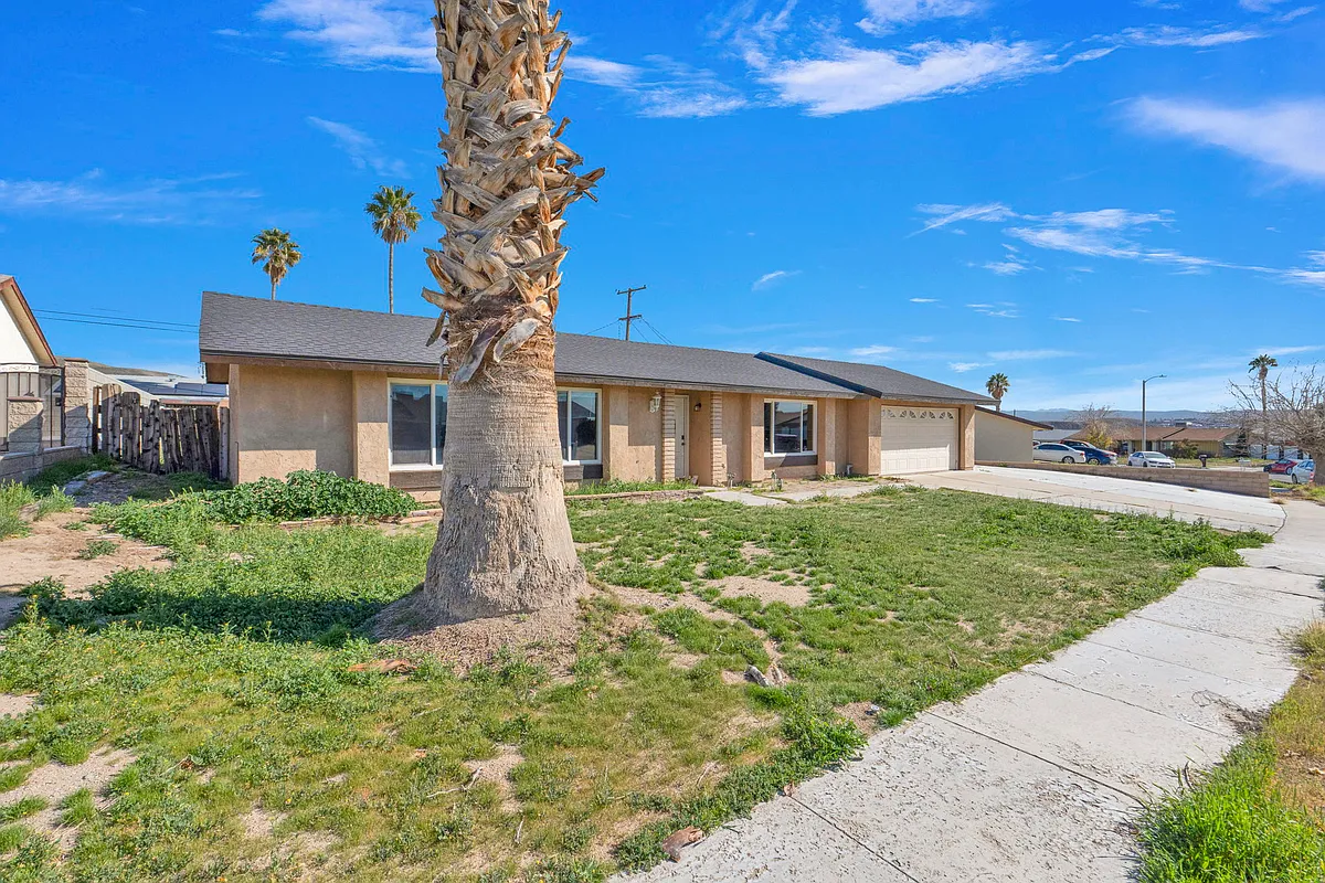 Building Photo - 37127 Torres Ave