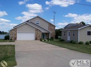 8897 Kingsley Dr, Onsted, MI