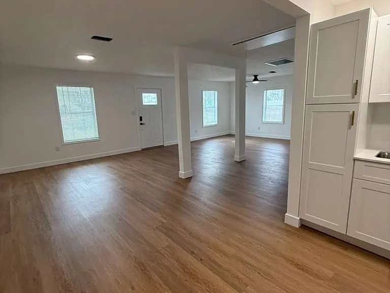 133 Pomeroy Ave — Photo 6