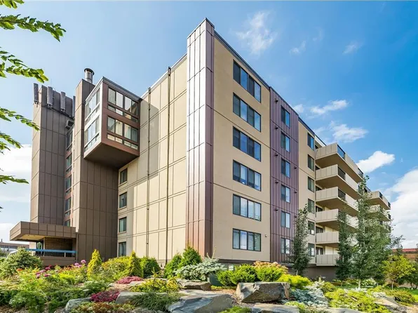 2800 W 44th St Unit 209, Minneapolis, MN 55410