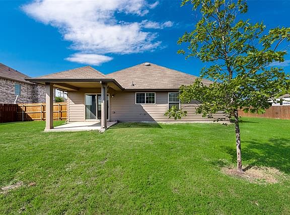 3rd image of 143 Pinto Dr