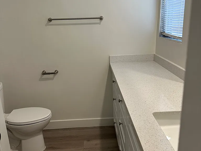 805 Arcadia Ave — Photo 8