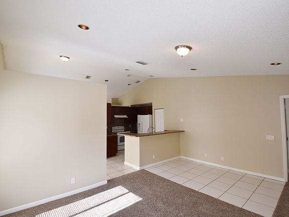 2nd image of 867 San Remo Dr