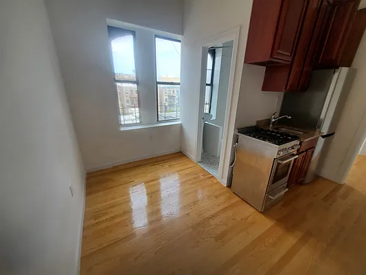 Rented by Corcoran | media 14