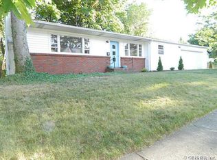 571 Spencer Rd, Rochester, NY 14609