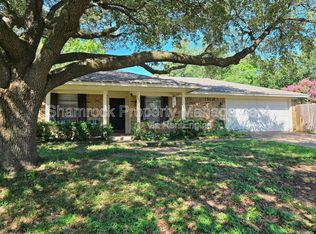 7101 Canterbury Dr, Woodway, TX 76712
