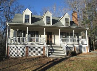 6902 Whistlers Cove Dr, Midlothian, VA 23112