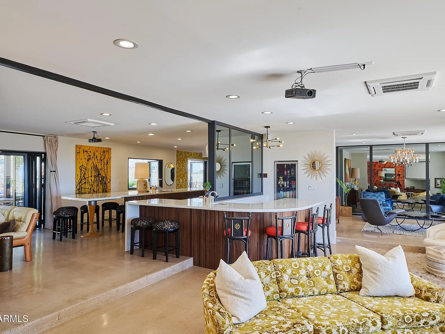 4 bed, 3.5 bath, 3877 sqft, $30,000 — Photo 4
