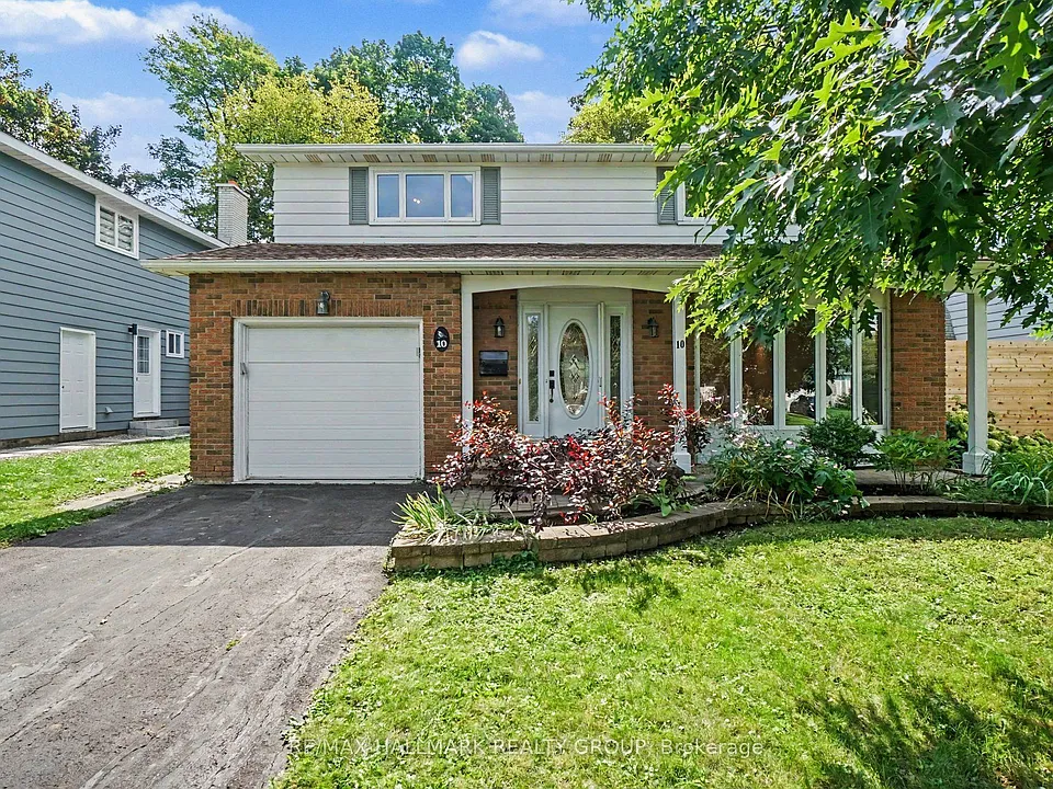 10 Woodview Cres